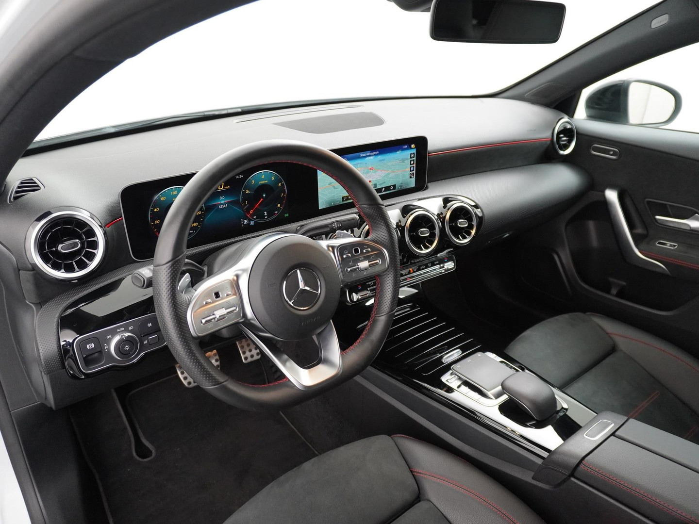 Mercedes-Benz Mercedes-Benz