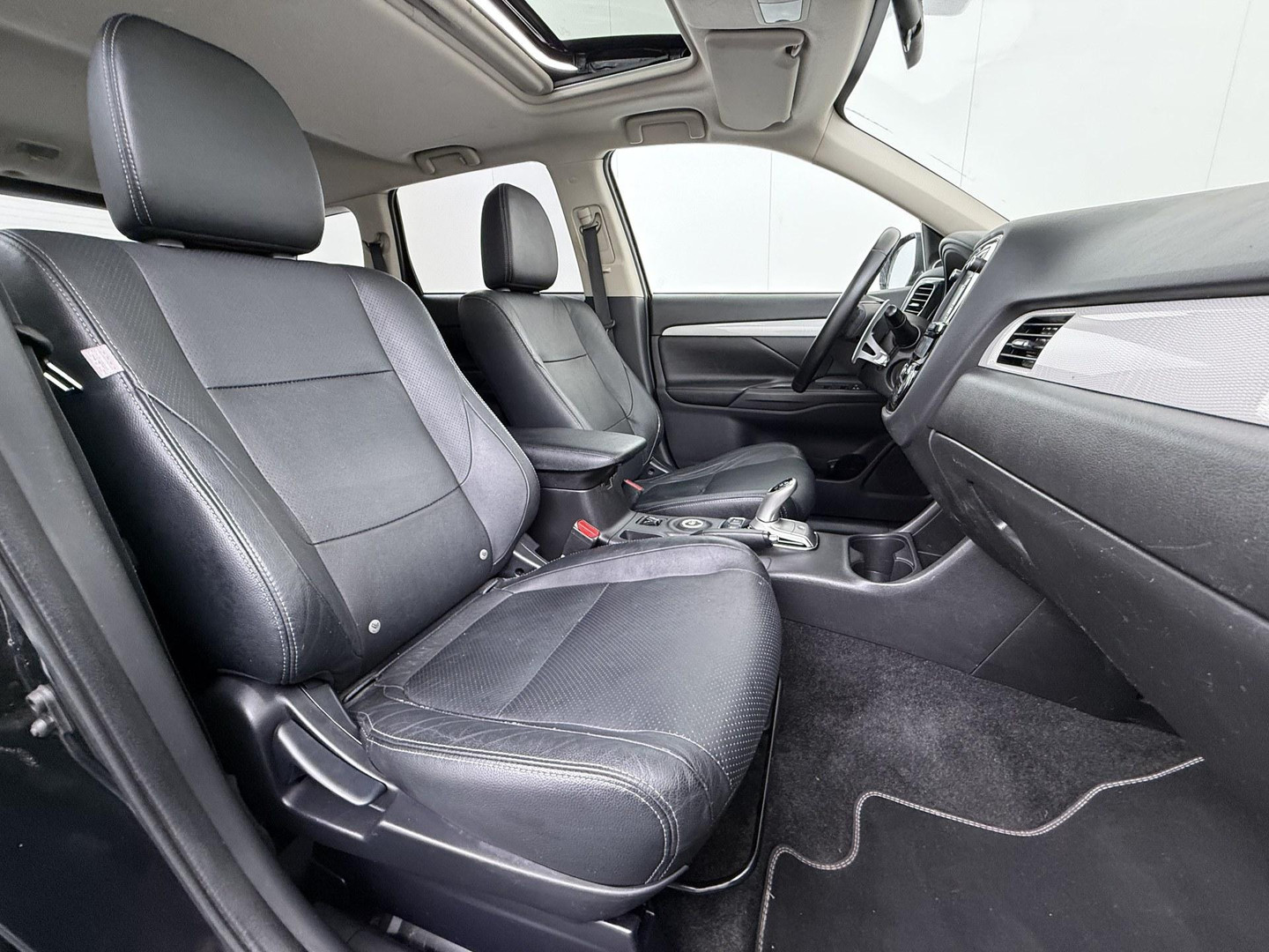 Mitsubishi Mitsubishi