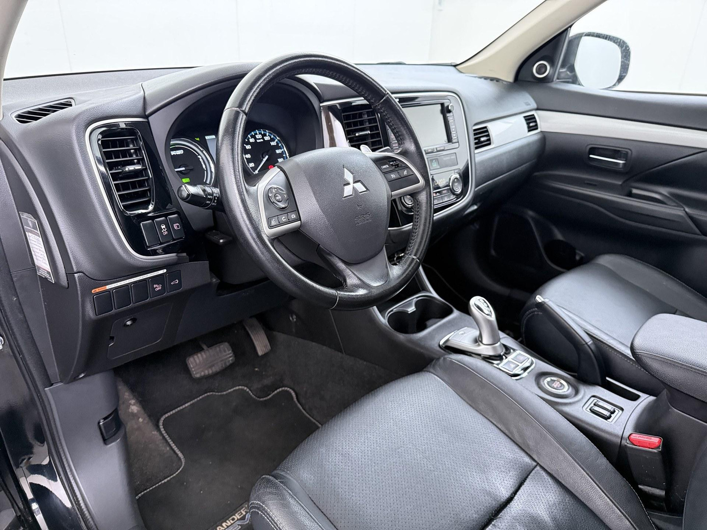 Mitsubishi Mitsubishi