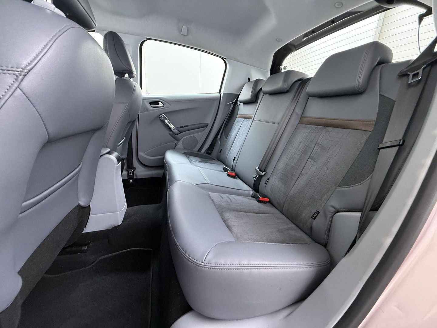 Peugeot Peugeot