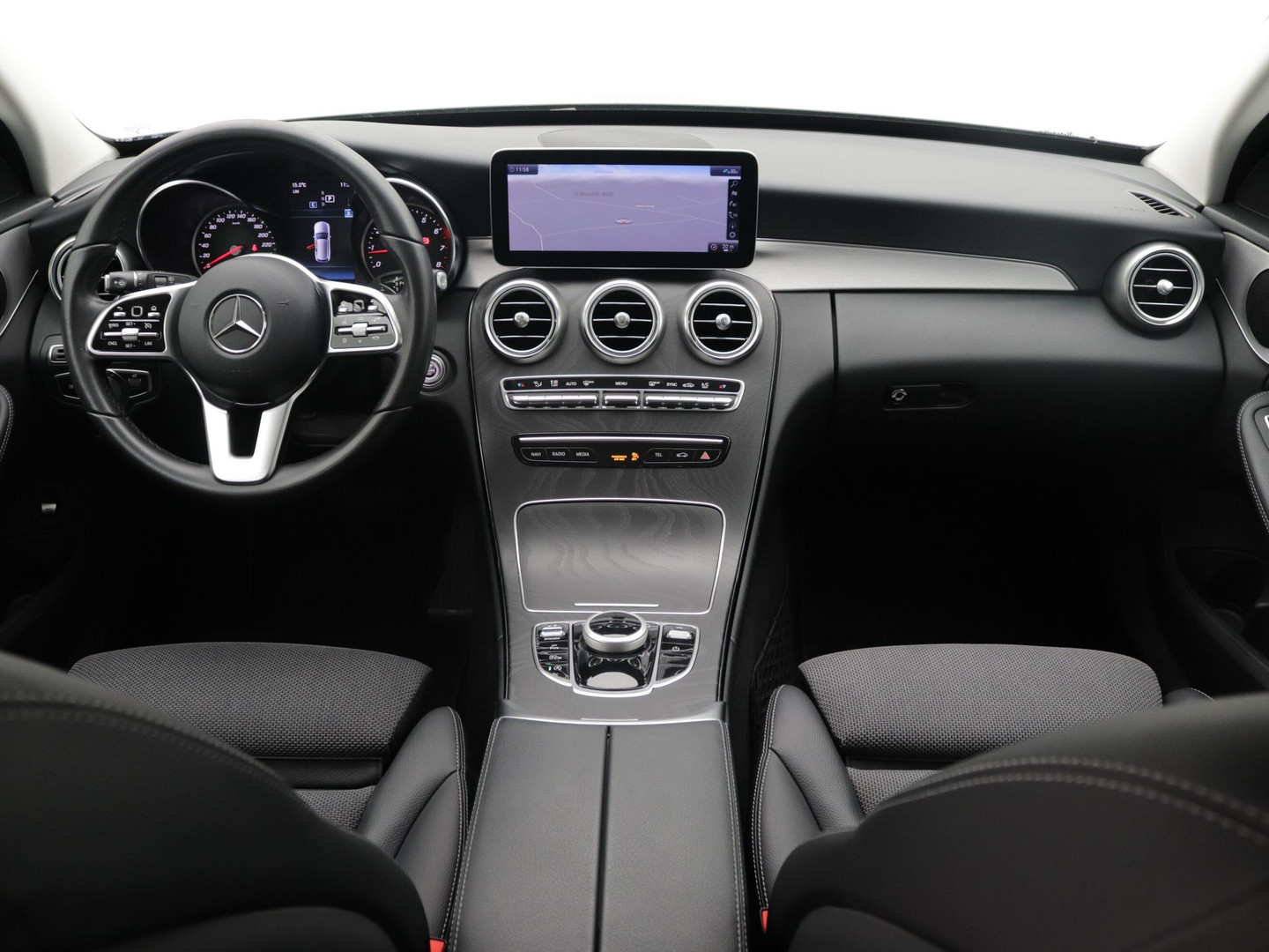 Mercedes-Benz Mercedes-Benz