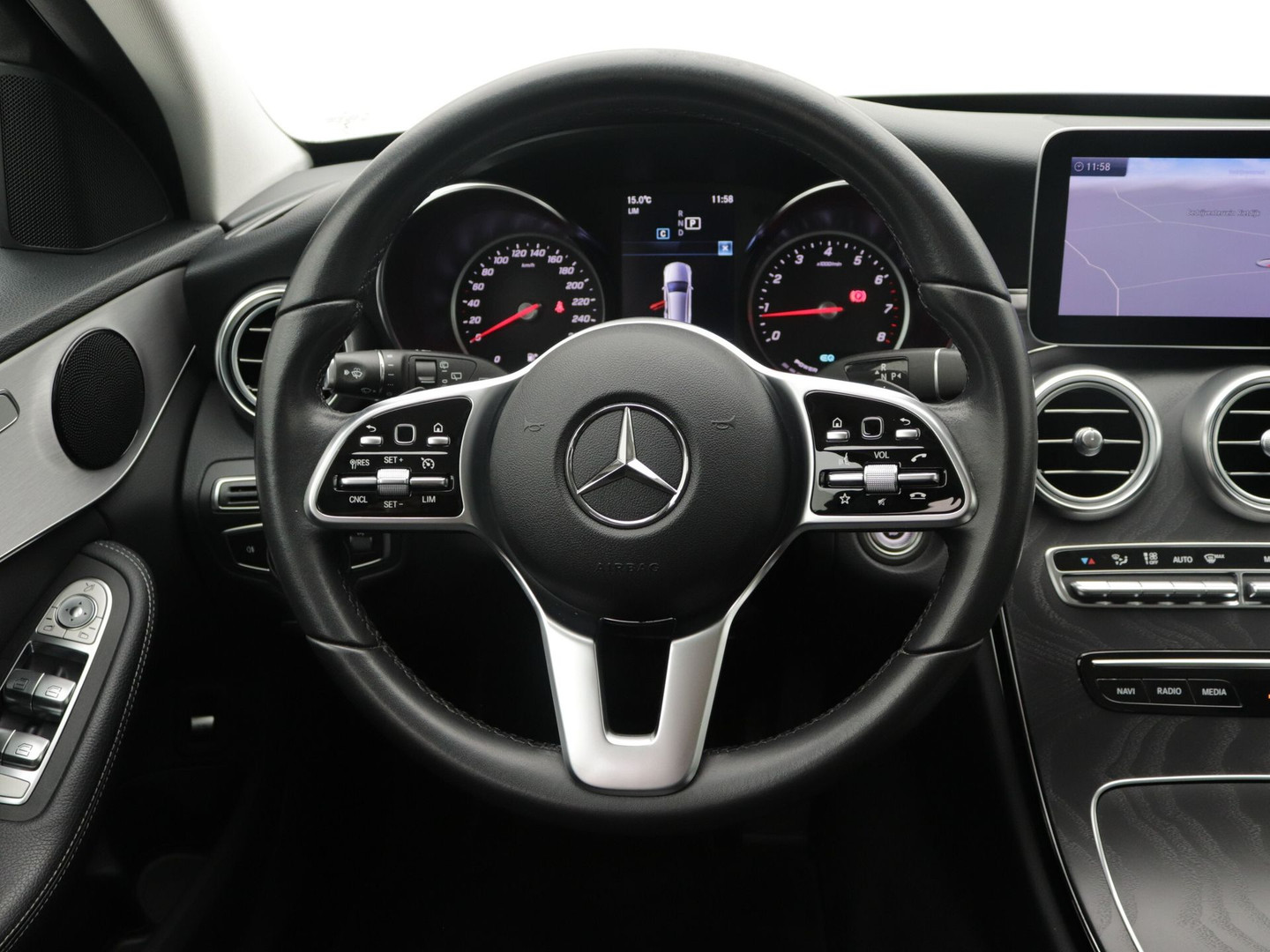 Mercedes-Benz Mercedes-Benz