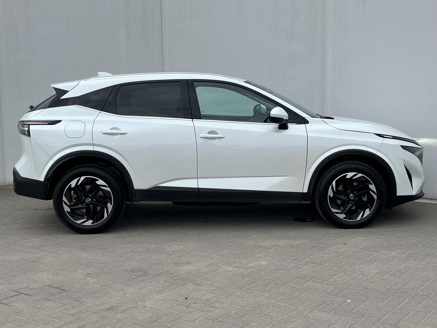 Nissan Nissan