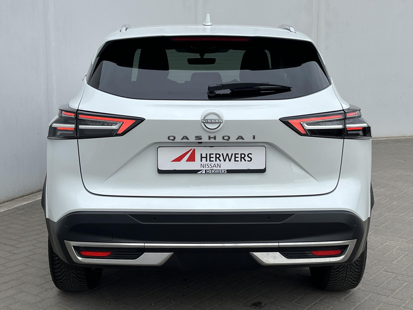 Nissan Nissan