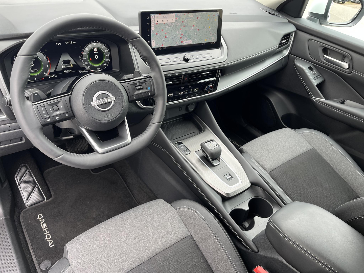Nissan Nissan