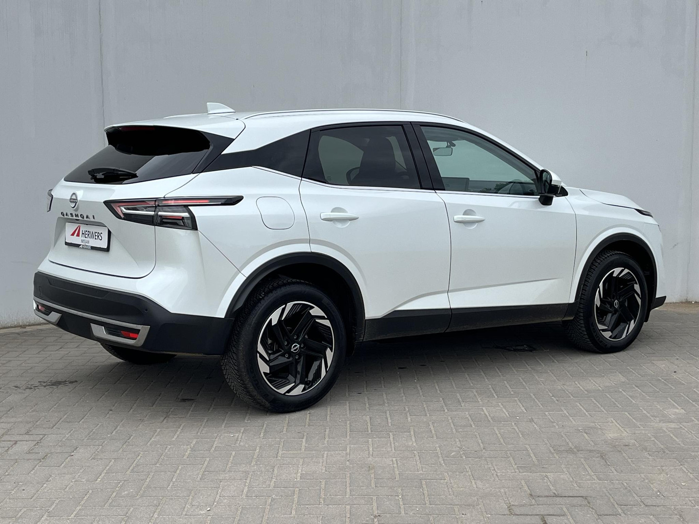 Nissan Nissan