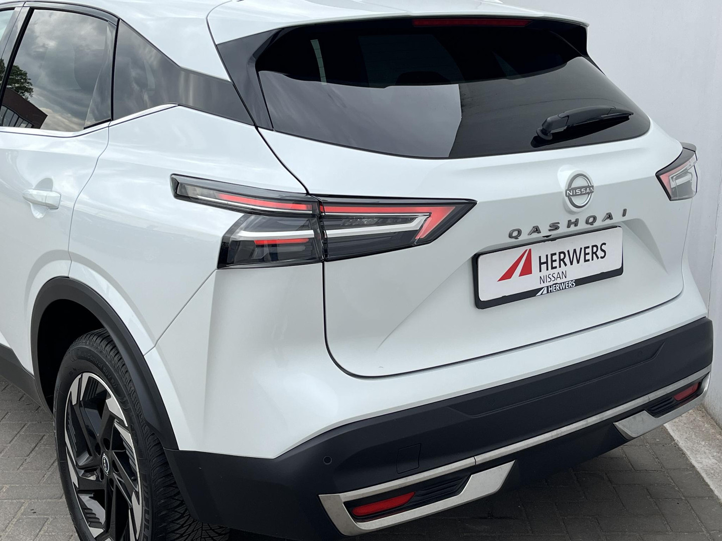 Nissan Nissan