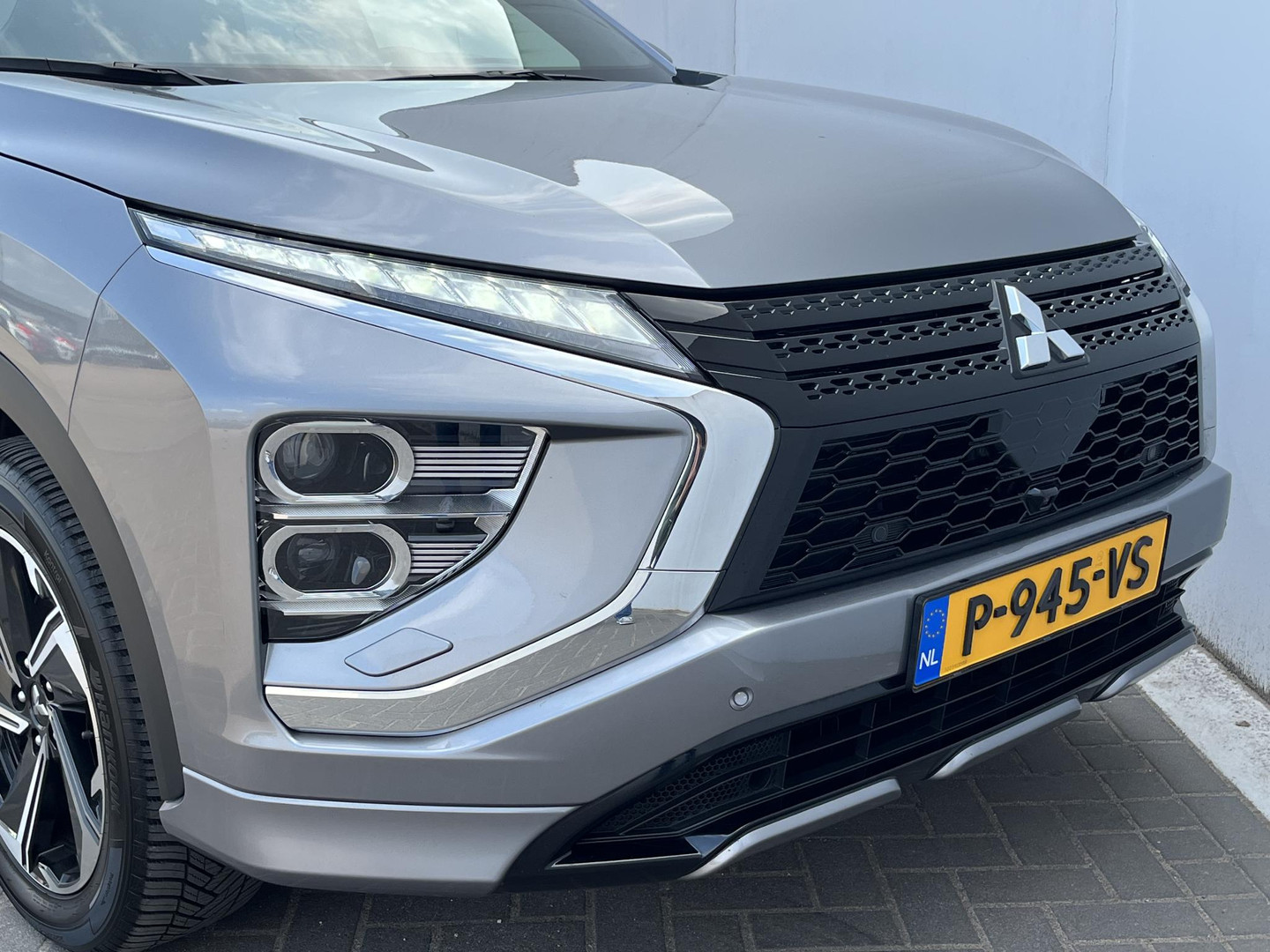 Mitsubishi Mitsubishi