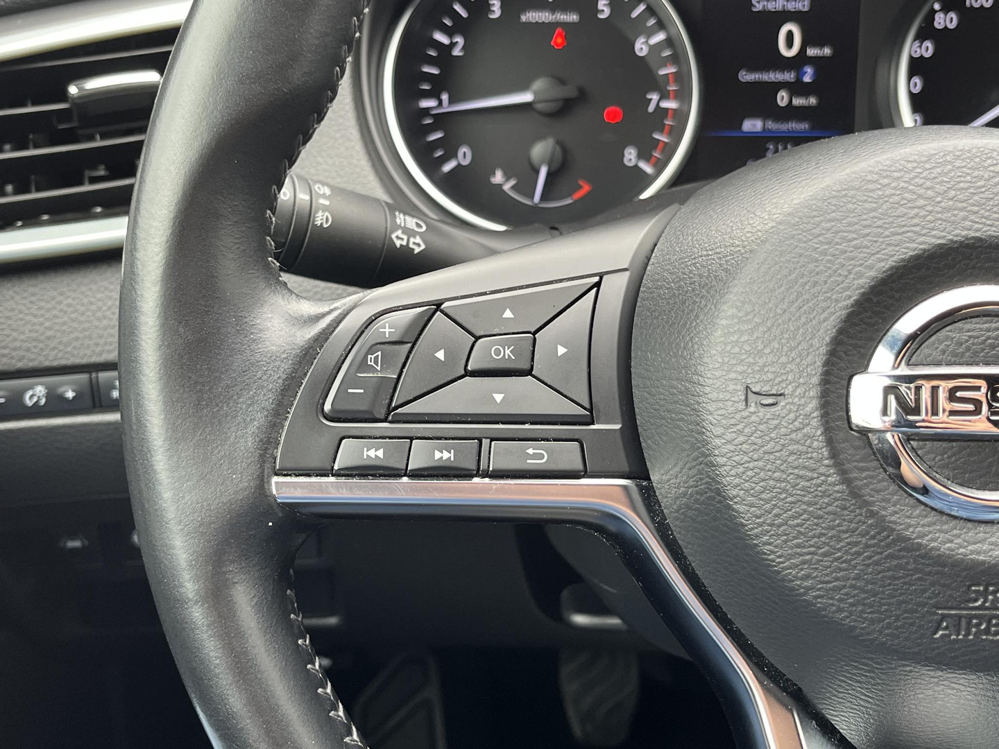 Nissan Nissan