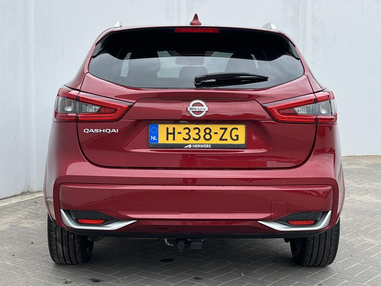 Nissan Nissan