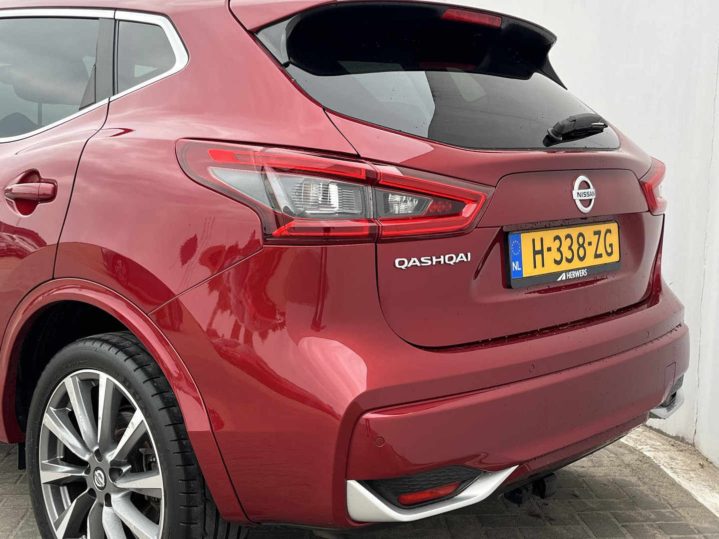 Nissan Nissan