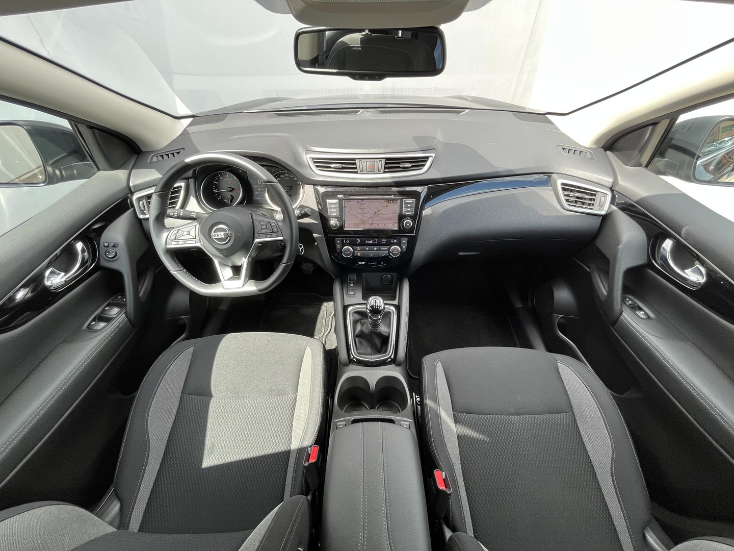 Nissan Nissan
