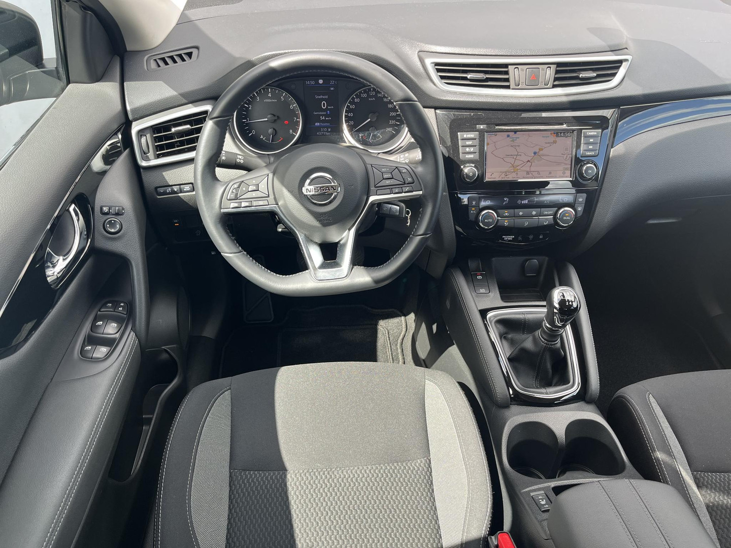 Nissan Nissan