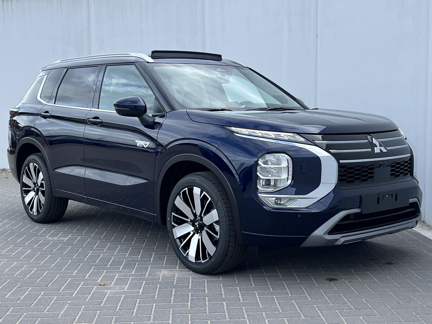 Mitsubishi Mitsubishi