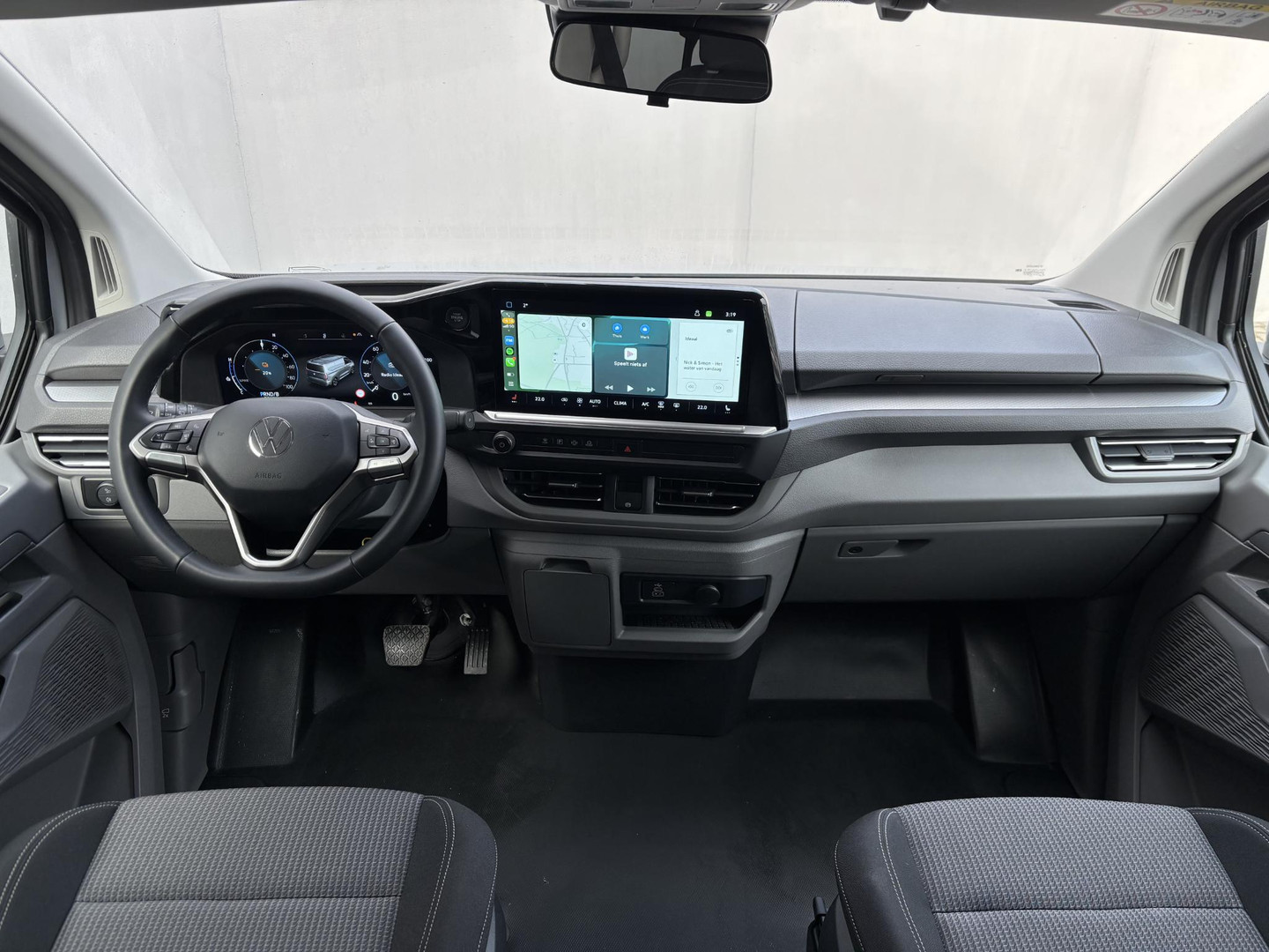 Volkswagen E-Transporter Caravelle