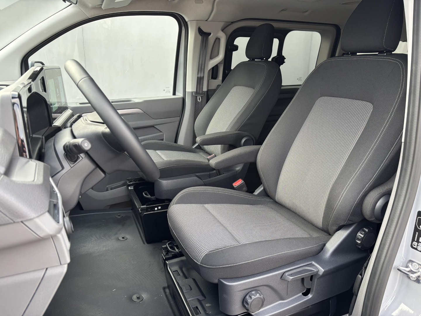 Volkswagen E-Transporter Caravelle