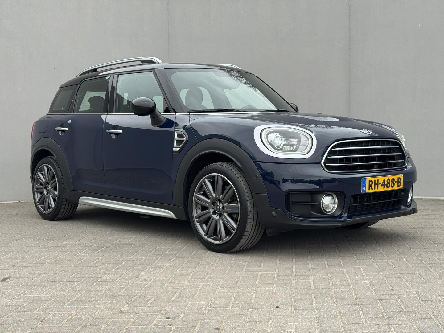 MINI