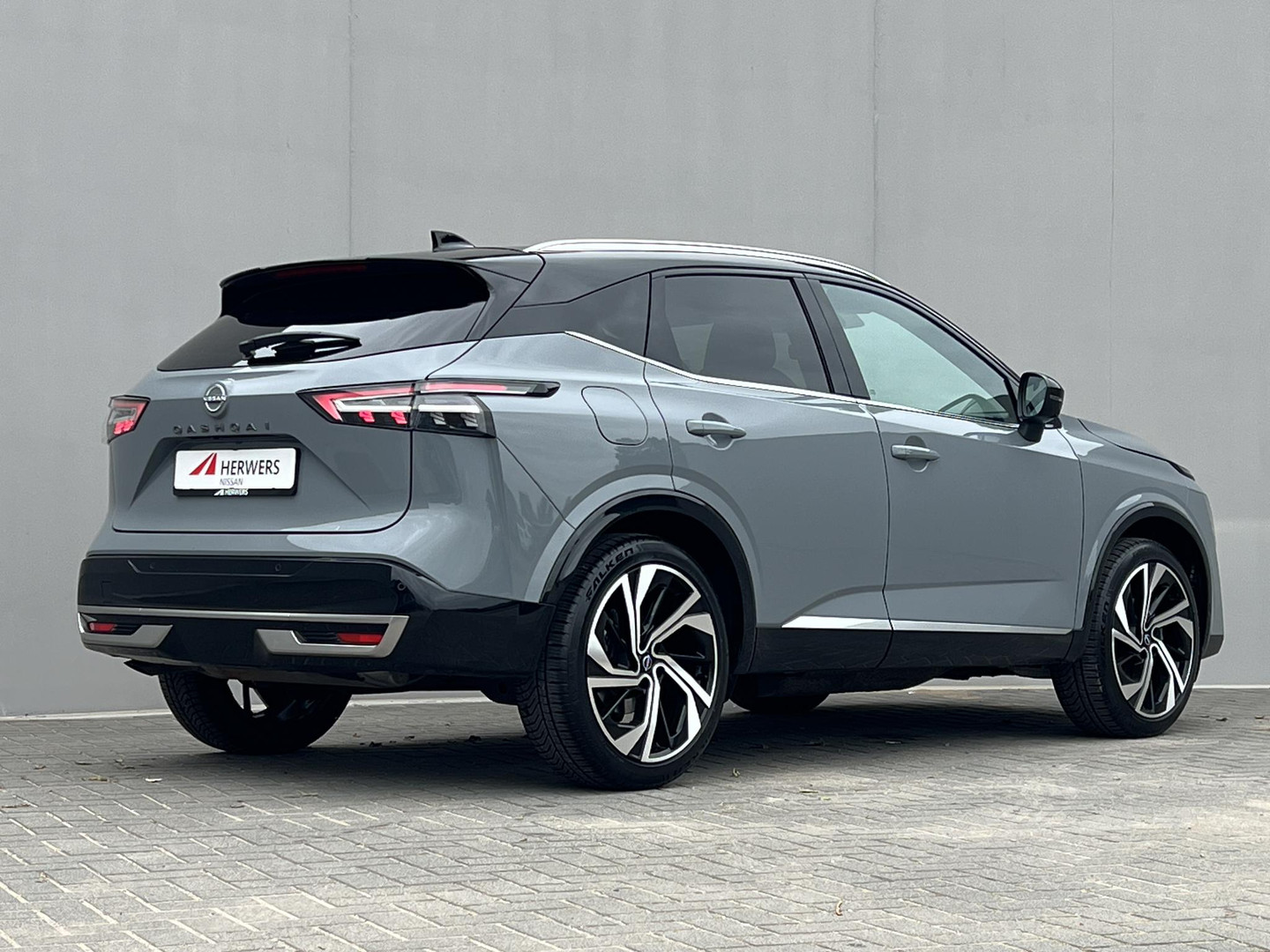 Nissan Nissan