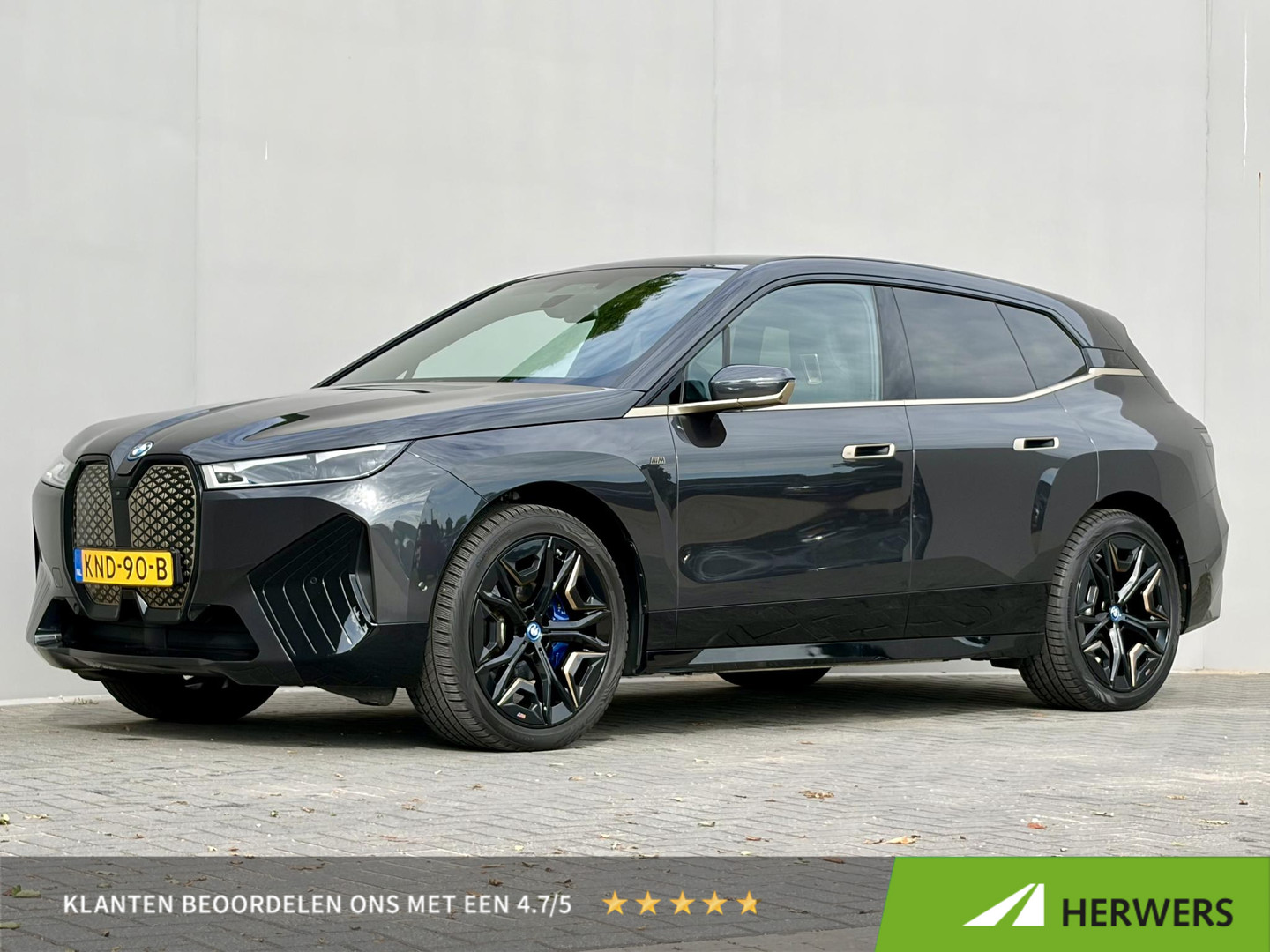 BMW iX