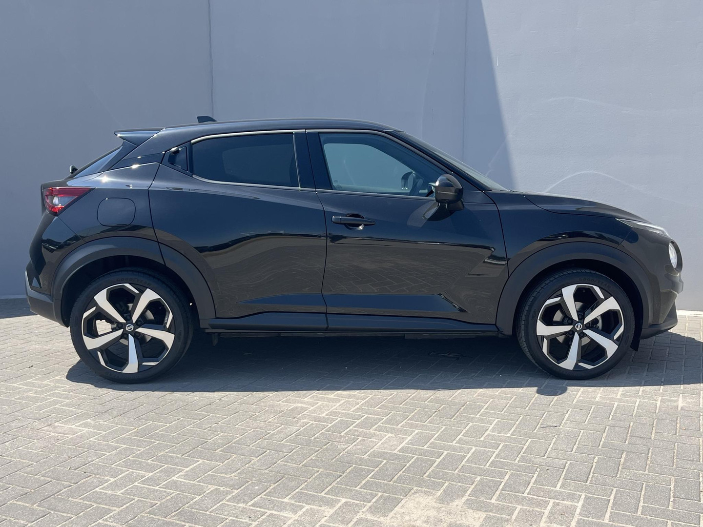 Nissan Nissan