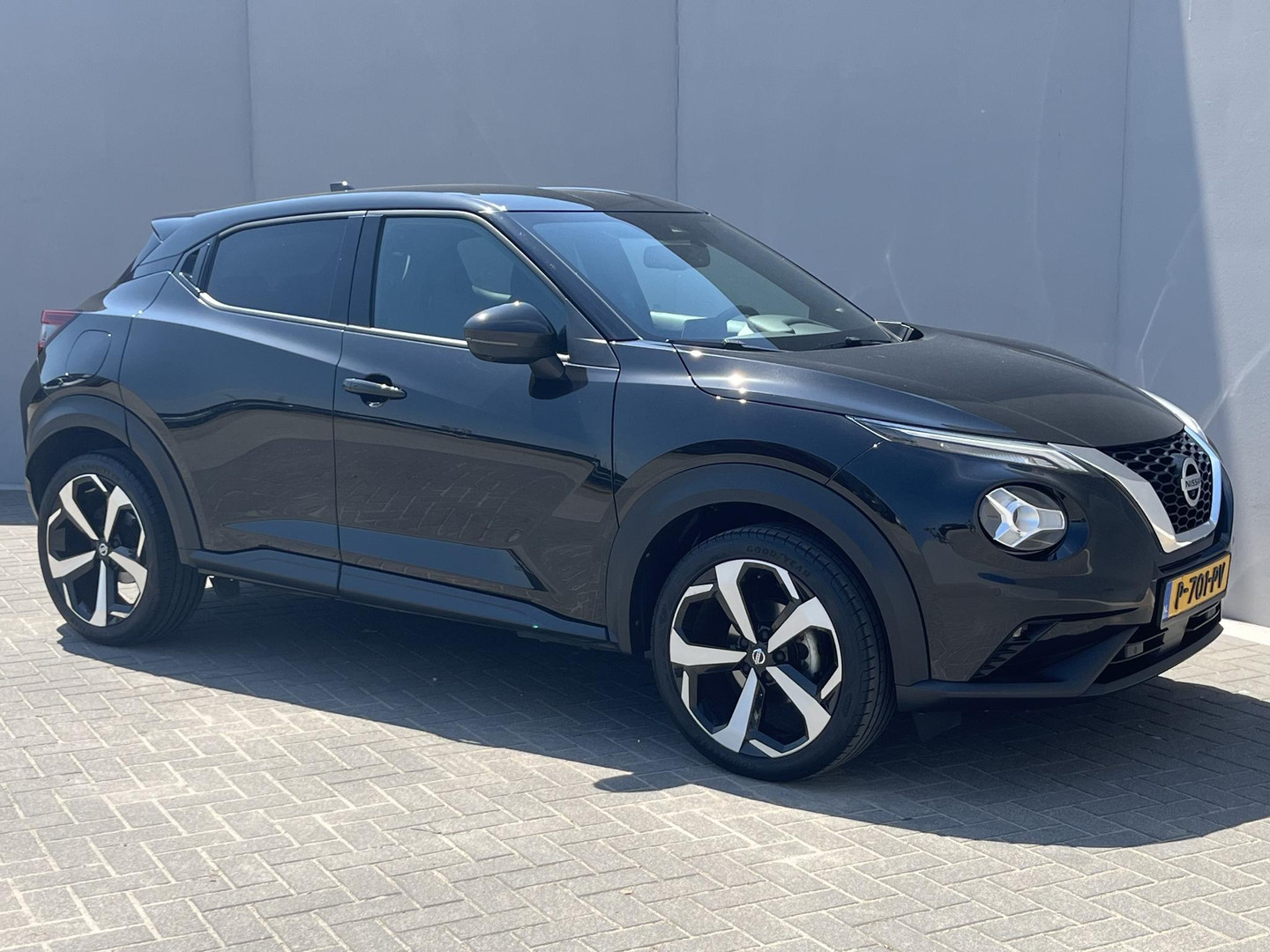 Nissan Nissan