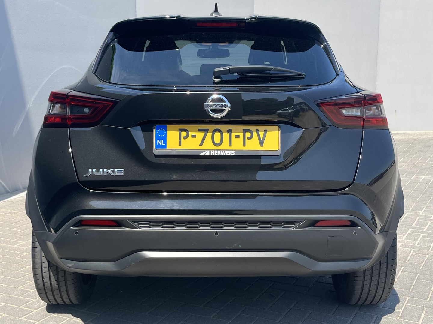 Nissan Nissan