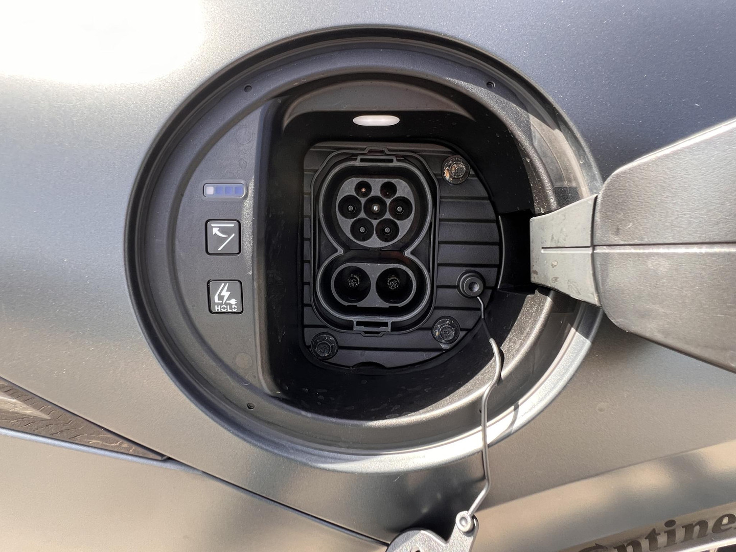 Hyundai IONIQ 6 Lounge 77.4 kWh / Dealer onderhouden / Fabrieksgarantie tot 05-2030 / Accu SoH 100% / Leder / Digitale buitenspiegels / Schuifdak / HUD / Elektrische stoelen &amp; klep / Camera 360° / Stoelventilatie / Stuur-, stoel- &amp; achterbankverwarming / 20" LM wielen &amp; All Season Banden