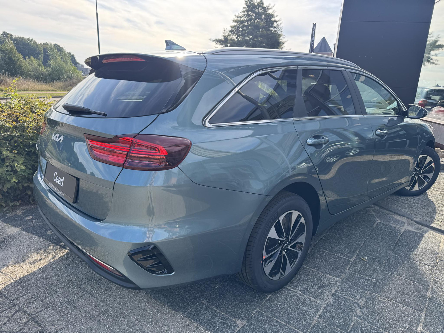 Kia