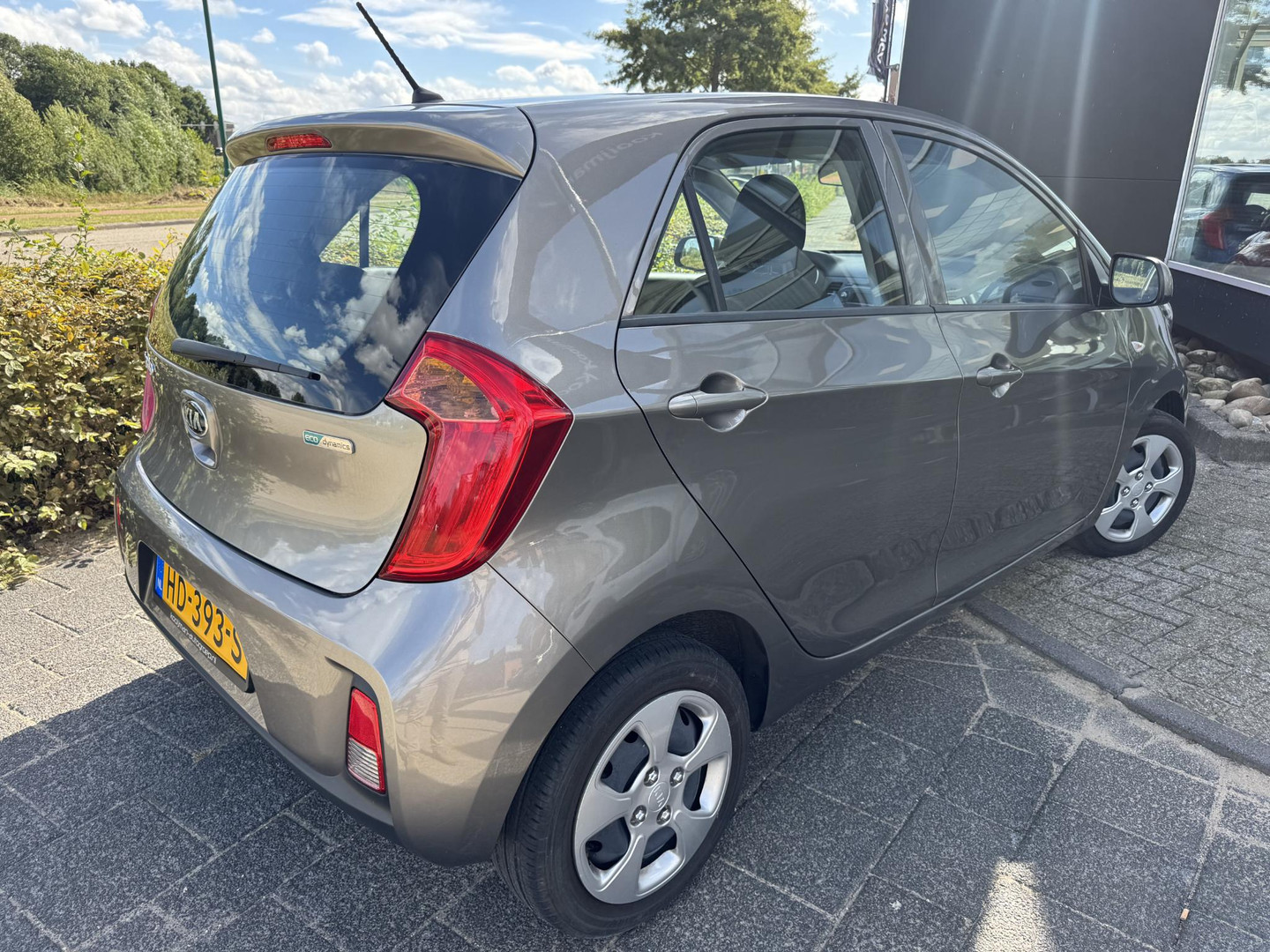 Kia