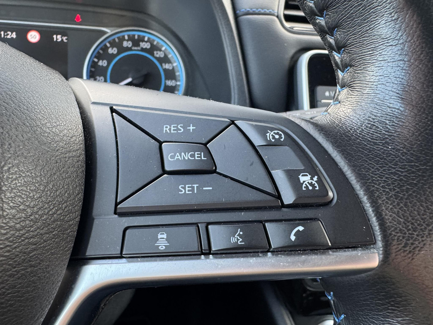 Nissan Nissan