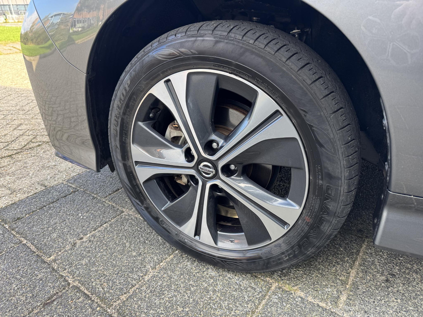Nissan Nissan