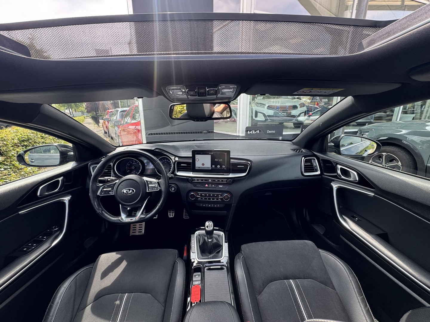 Kia Proceed