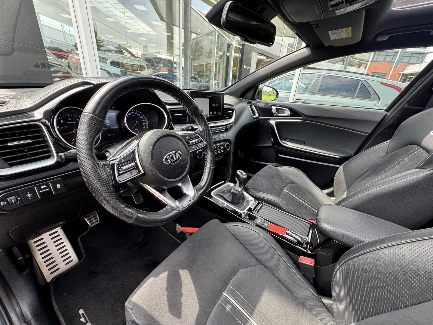 Kia Proceed