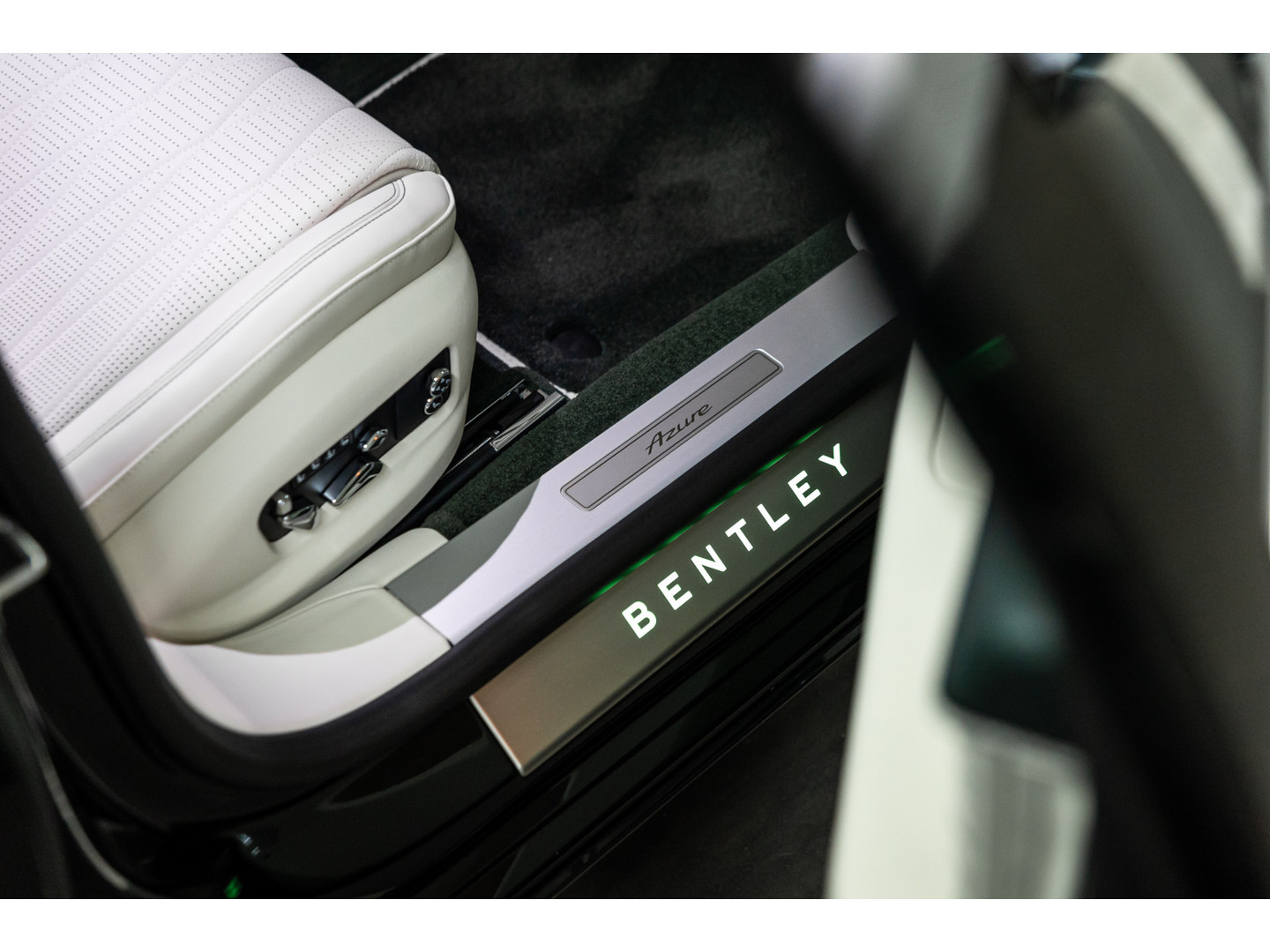 Bentley Bentley