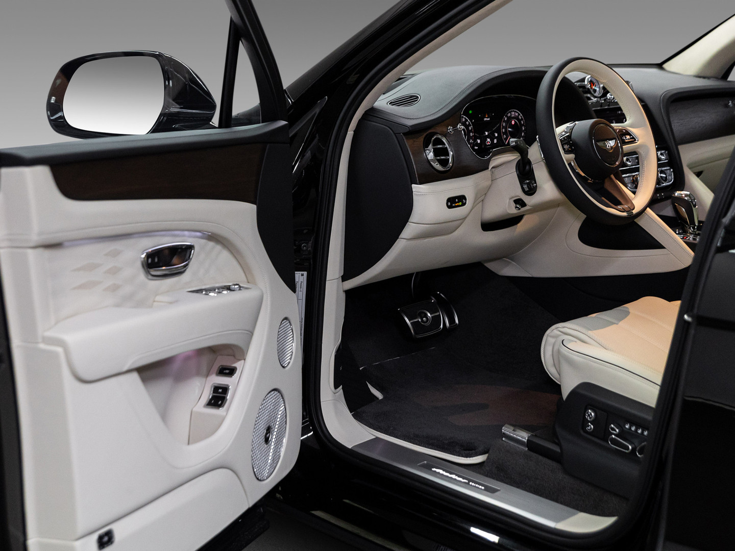 Bentley Bentley