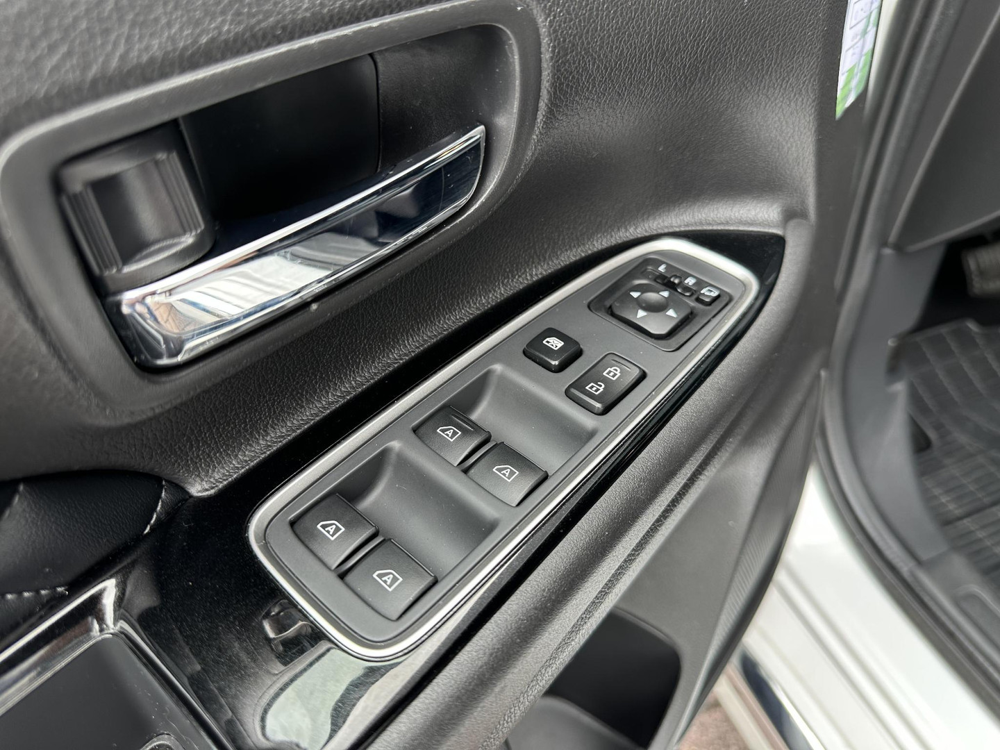 Mitsubishi Mitsubishi