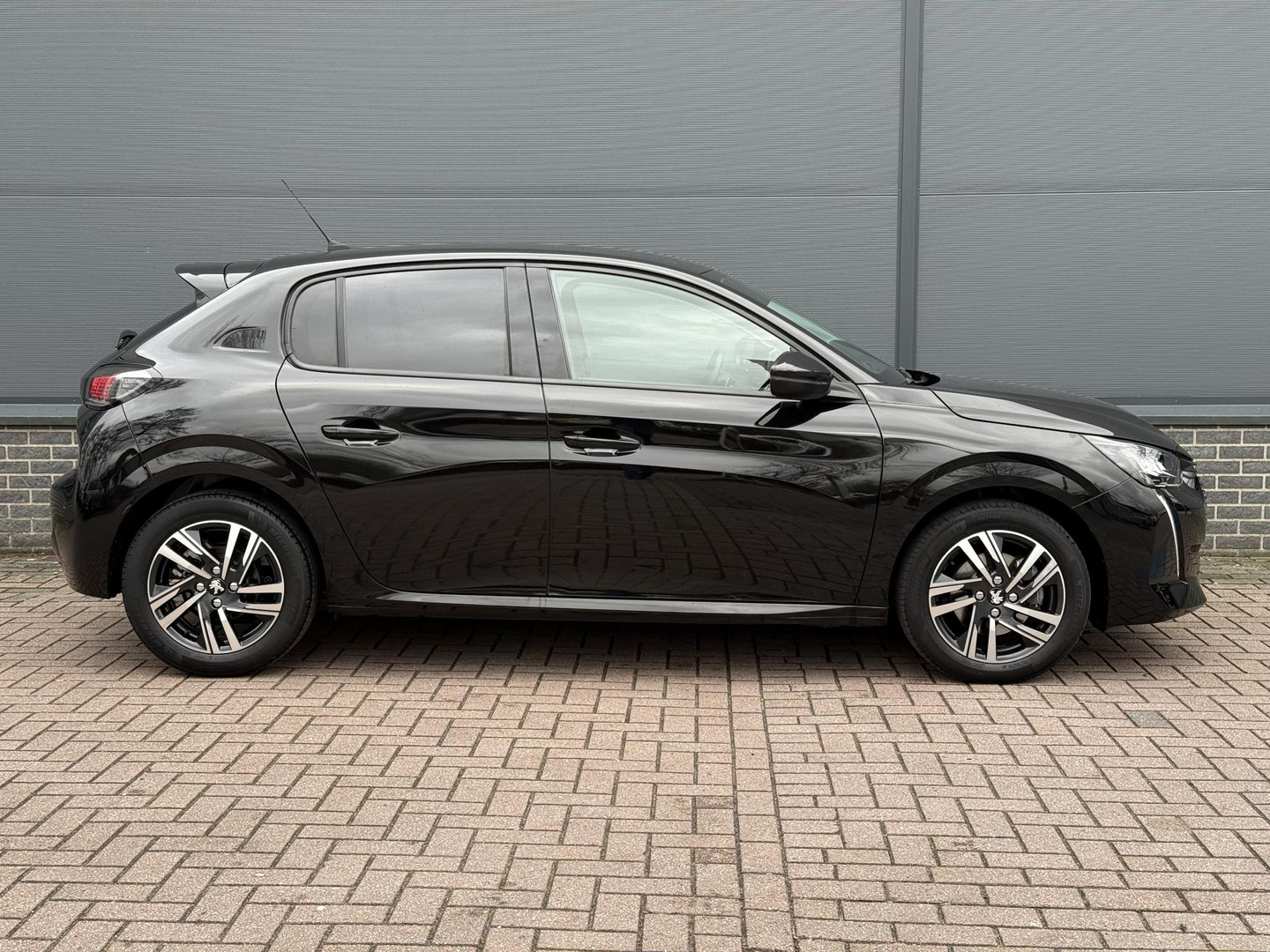 Peugeot