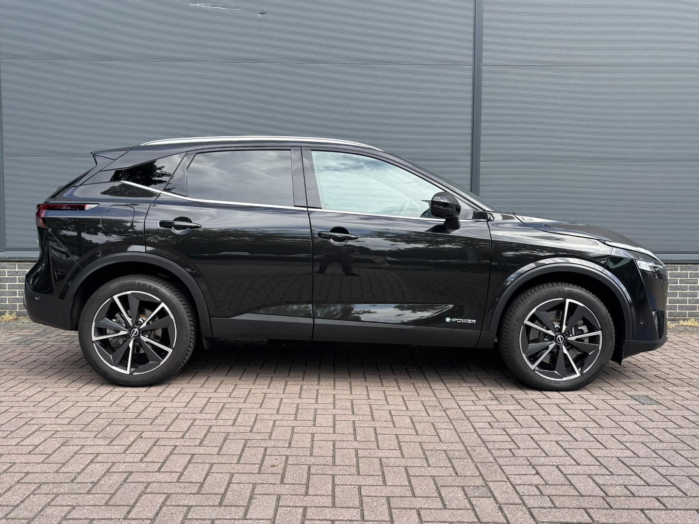 Nissan Nissan
