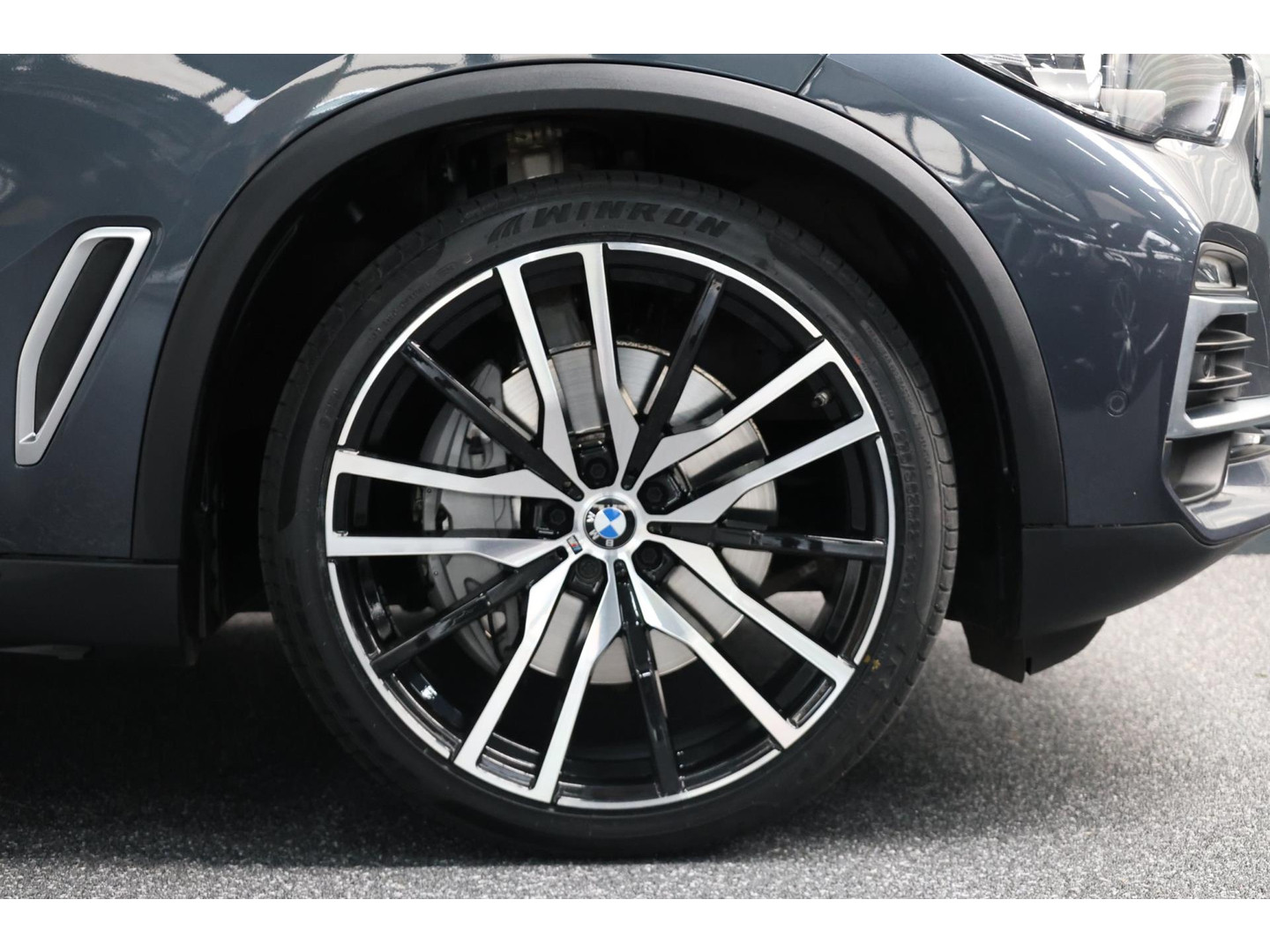 BMW BMW