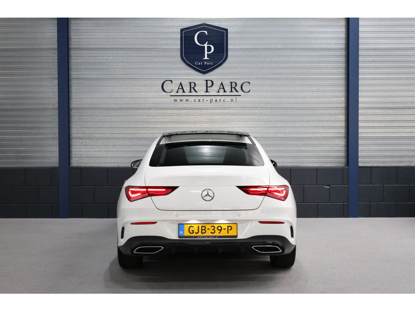 Mercedes-Benz Mercedes-Benz