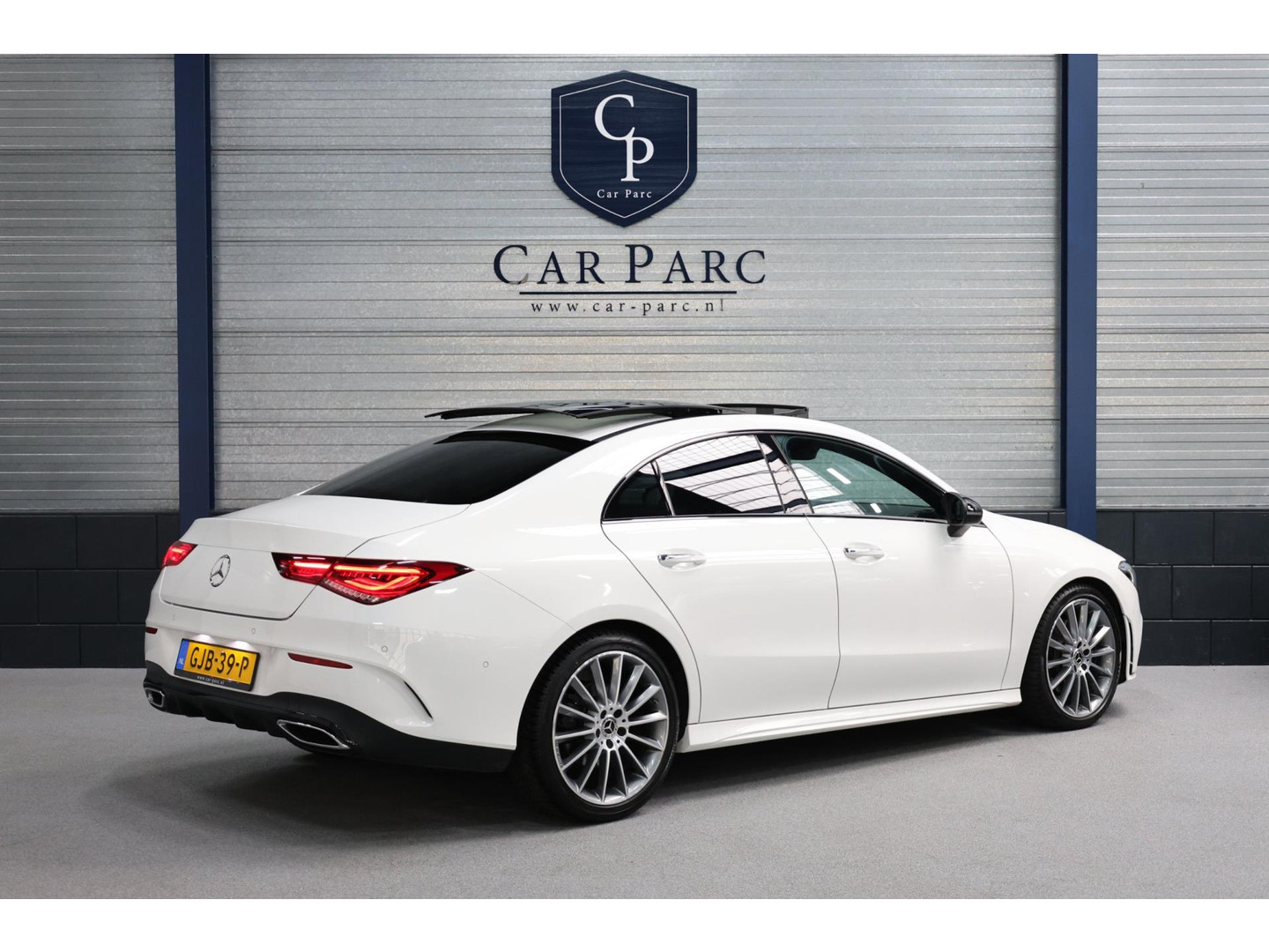 Mercedes-Benz Mercedes-Benz