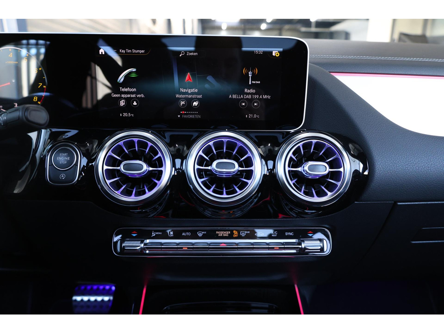 Mercedes-Benz Mercedes-Benz