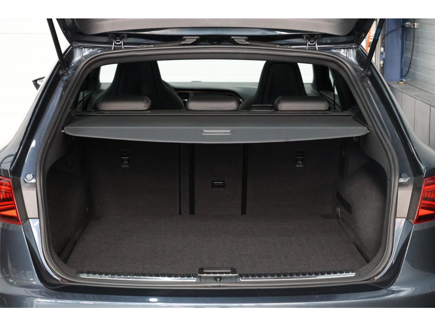 SEAT SEAT