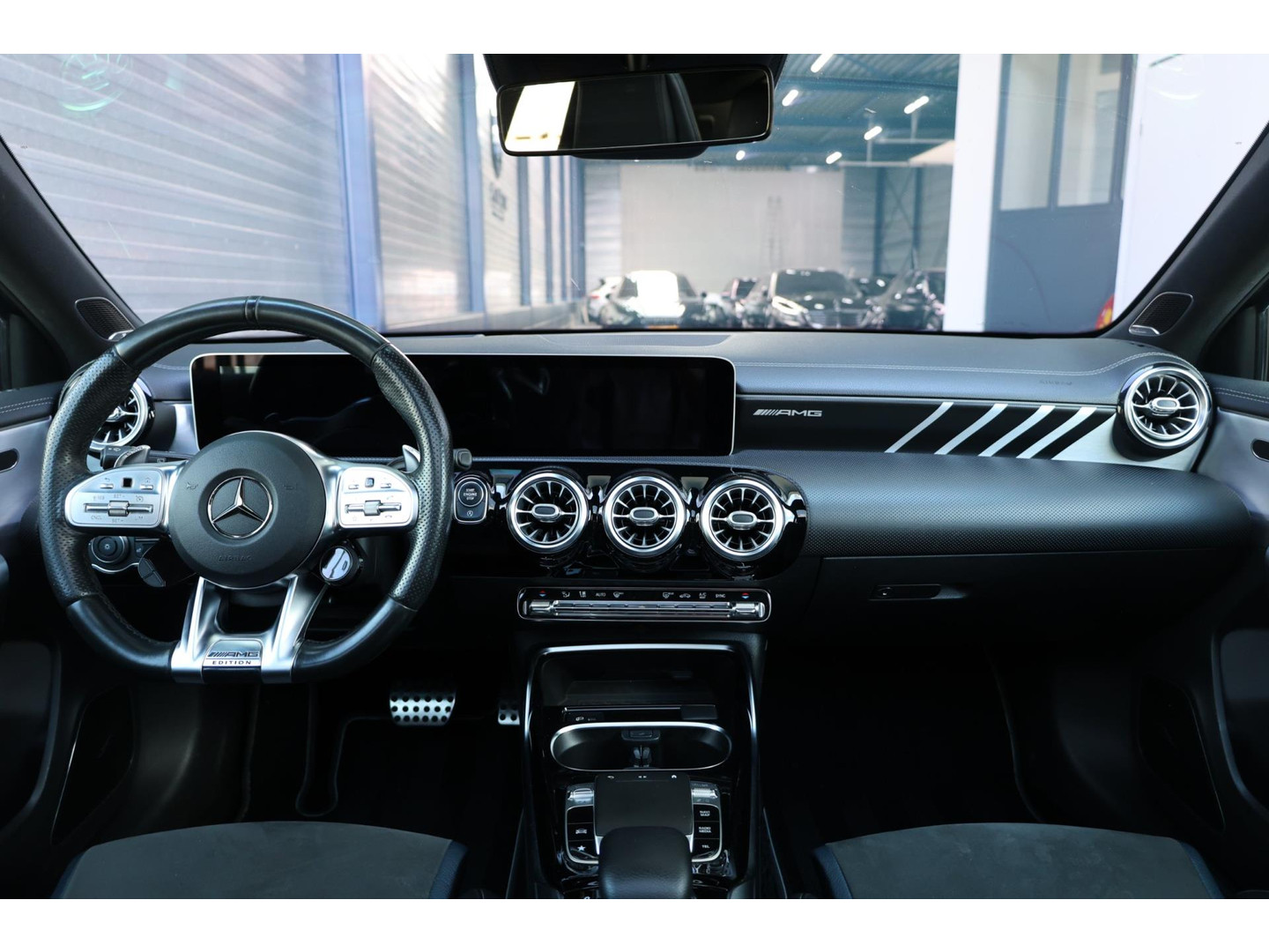 Mercedes-Benz Mercedes-Benz