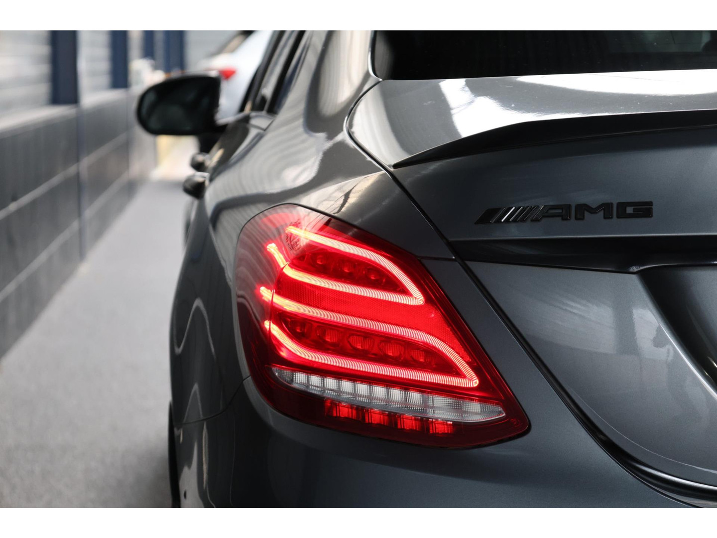 Mercedes-Benz Mercedes-Benz