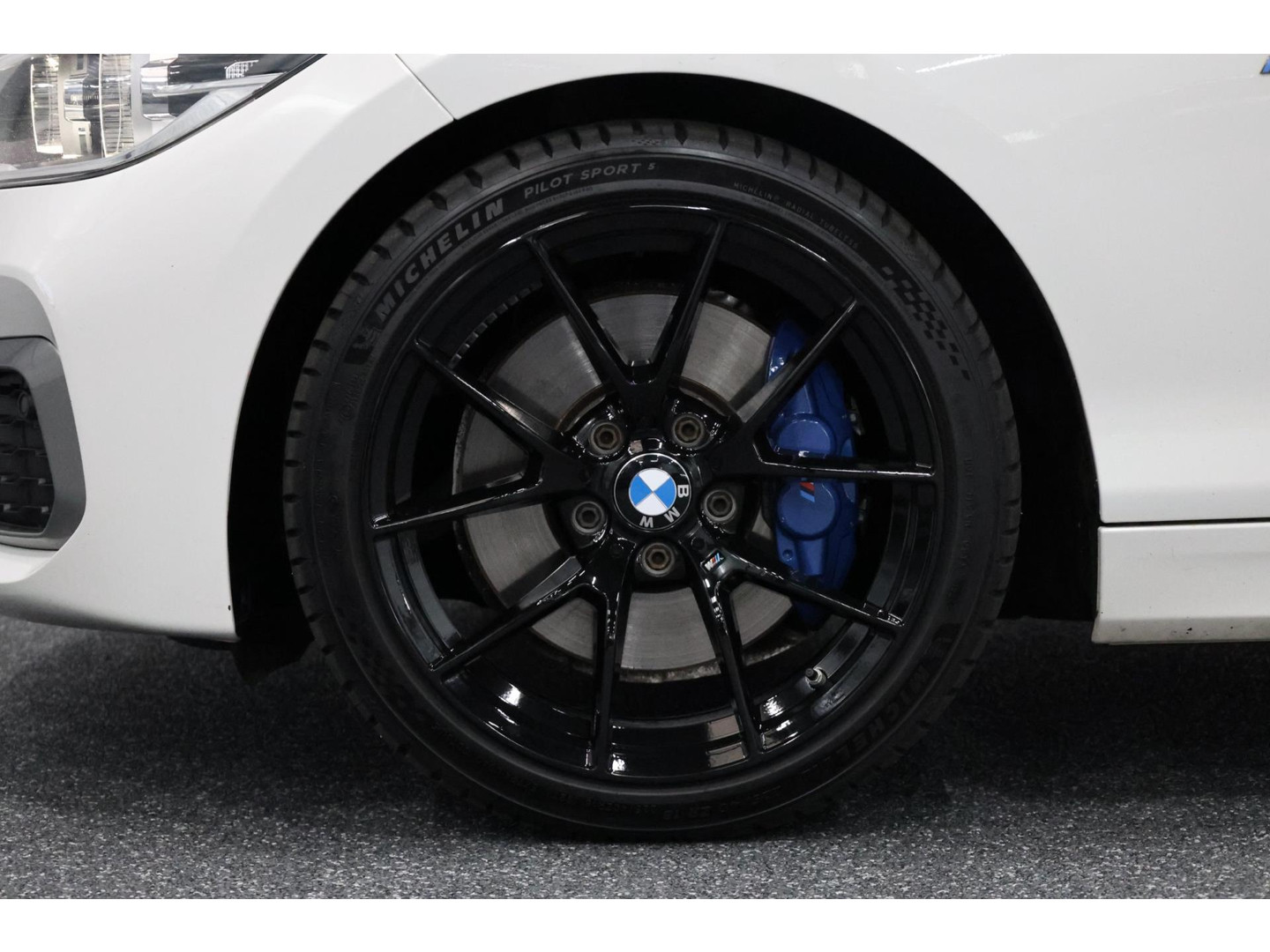 BMW BMW