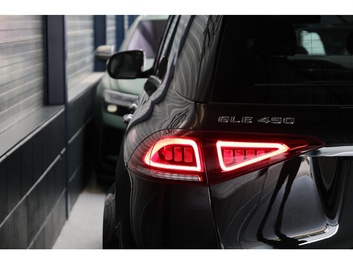 Mercedes-Benz Mercedes-Benz