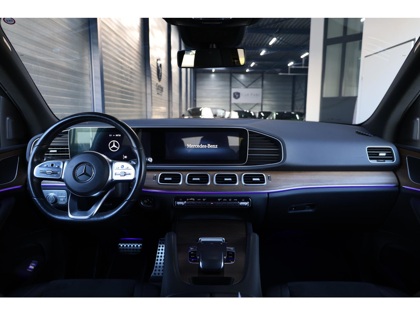 Mercedes-Benz Mercedes-Benz