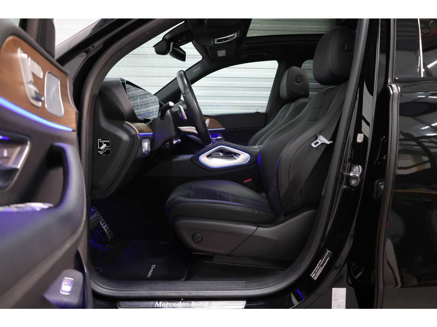 Mercedes-Benz Mercedes-Benz