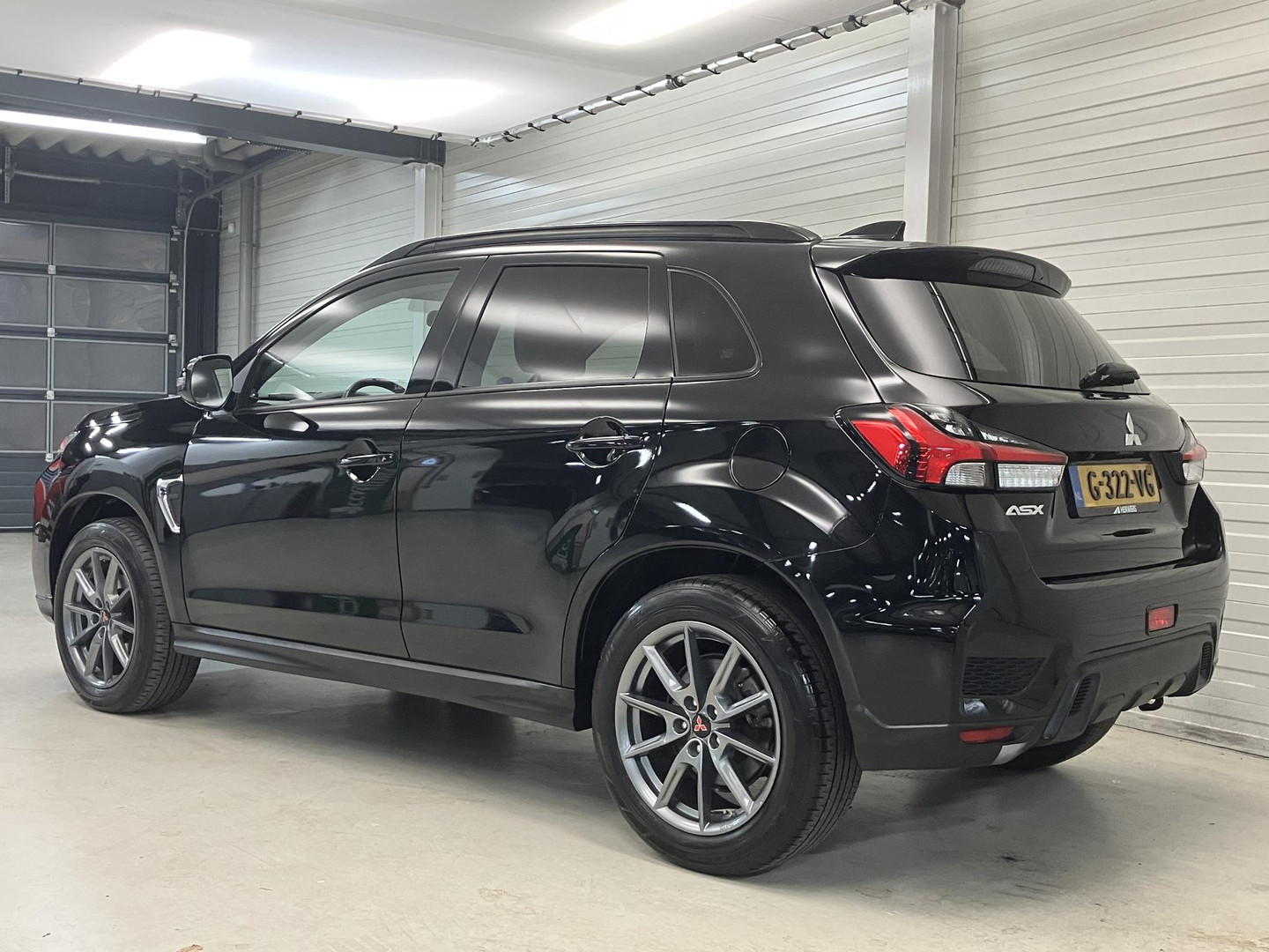 Mitsubishi Mitsubishi